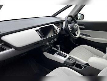 Used Honda Jazz 2020 for sale - 76610018: Photo