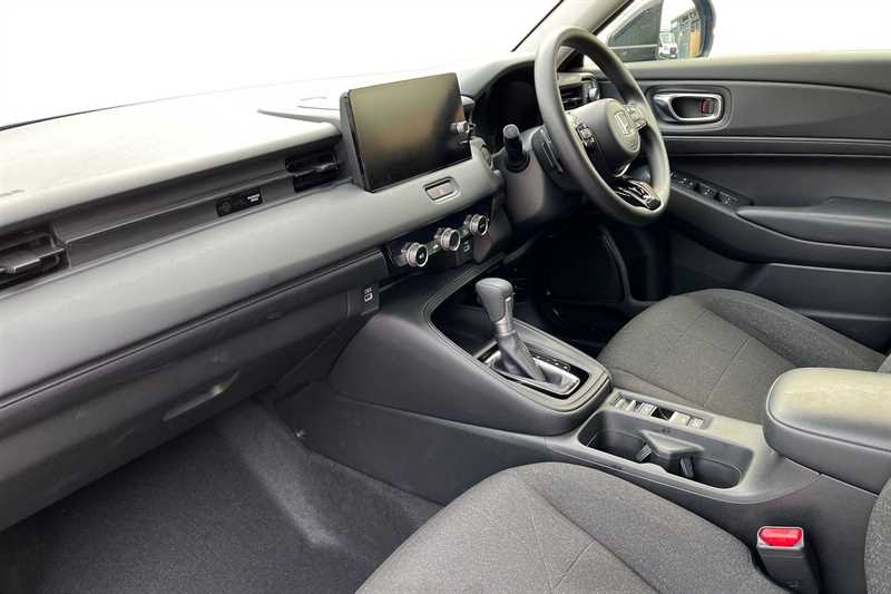 Used Honda HR-V 2023 for sale - 76112539: Photo 2