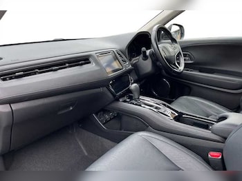 Used Honda HR-V 2019 for sale - 76328431: Photo 2