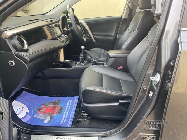 Used Toyota RAV4 2015 for sale - 77244398: Photo 17