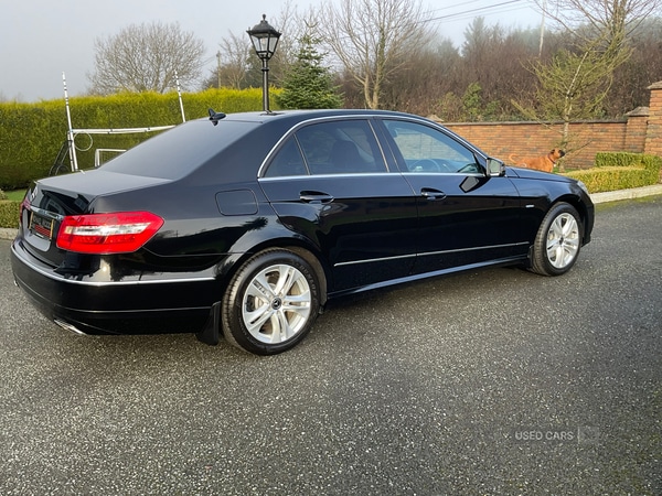Used Mercedes-Benz E Class 2012 for sale - 76729136: Photo 7