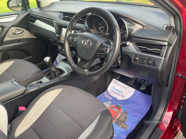 Used Toyota Avensis 2017 for sale - 76500274: Photo 12