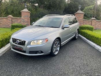 Used Volvo V70 2010 for sale - 79681390: Photo