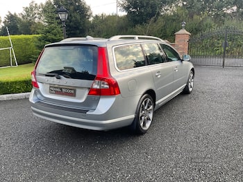 Used Volvo V70 2010 for sale - 79681390: Photo