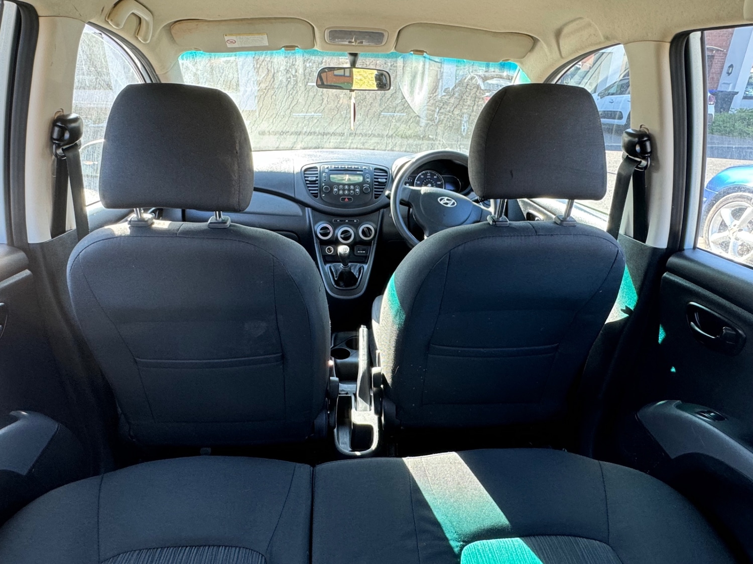 Used Hyundai i10 2011 for sale - 76427850: Photo 10