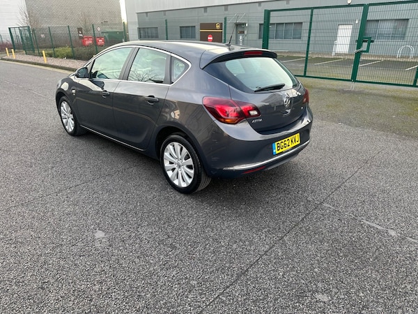 Used Vauxhall Astra 2012 for sale - 73705943: Photo 7