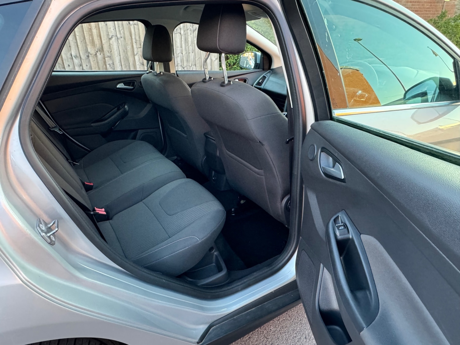 Used Ford Focus 2014 for sale - 76427867: Photo 17