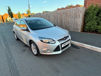 2014 (14) - 1.0 125 EcoBoost Titanium Navigator 5dr