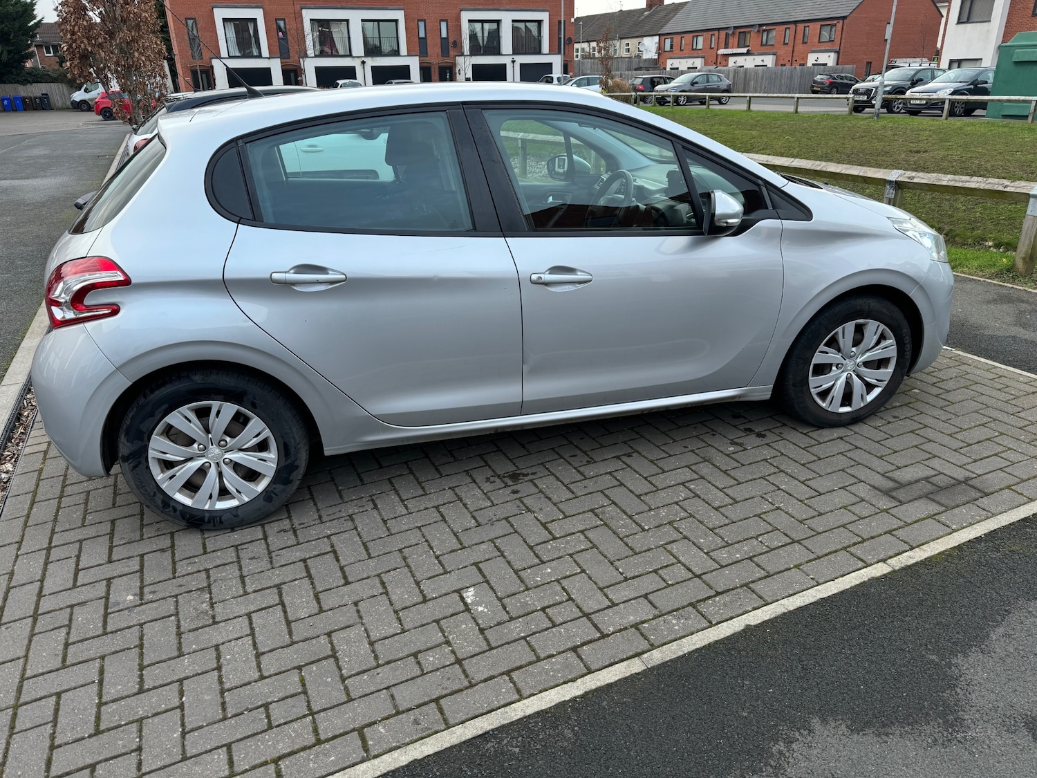 Used Peugeot 208 2013 for sale - 77099994: Photo 4