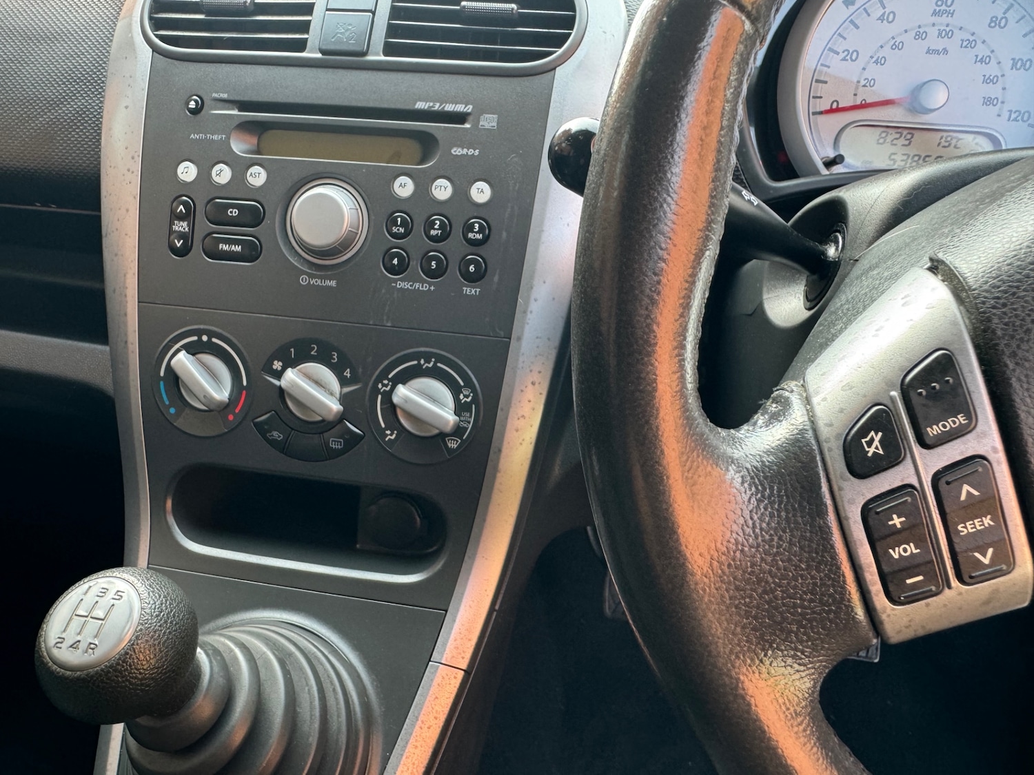 Used Suzuki Splash 2012 for sale - 76829619: Photo 9