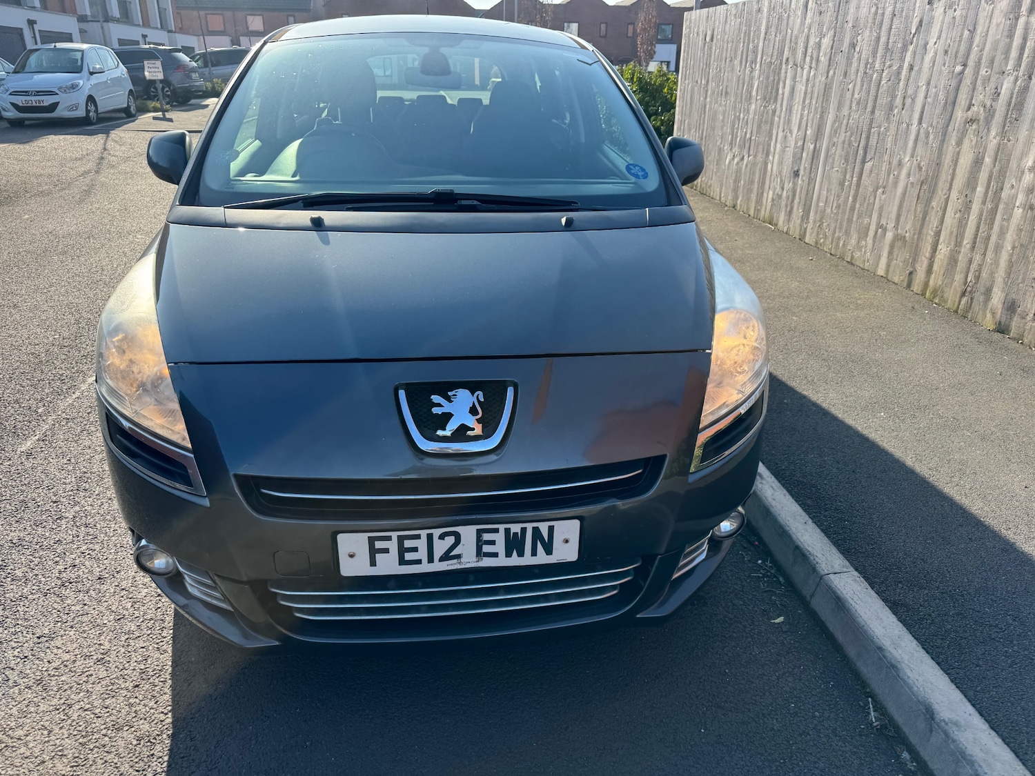 Used Peugeot 5008 2012 for sale - 77159637: Photo 10