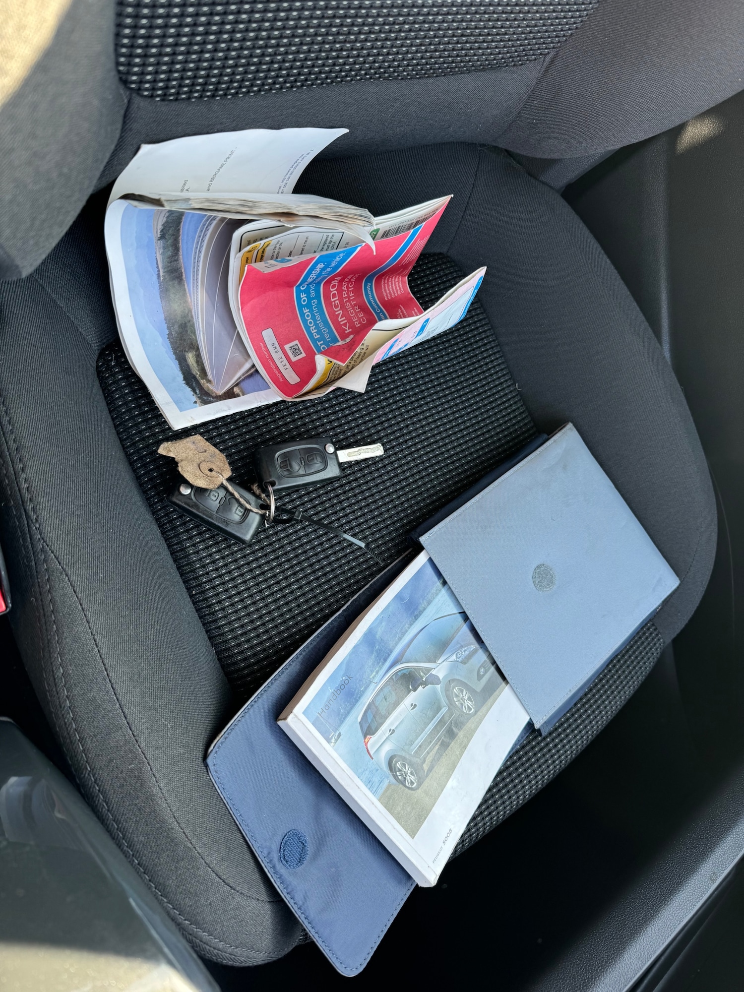 Used Peugeot 5008 2012 for sale - 77159637: Photo 3