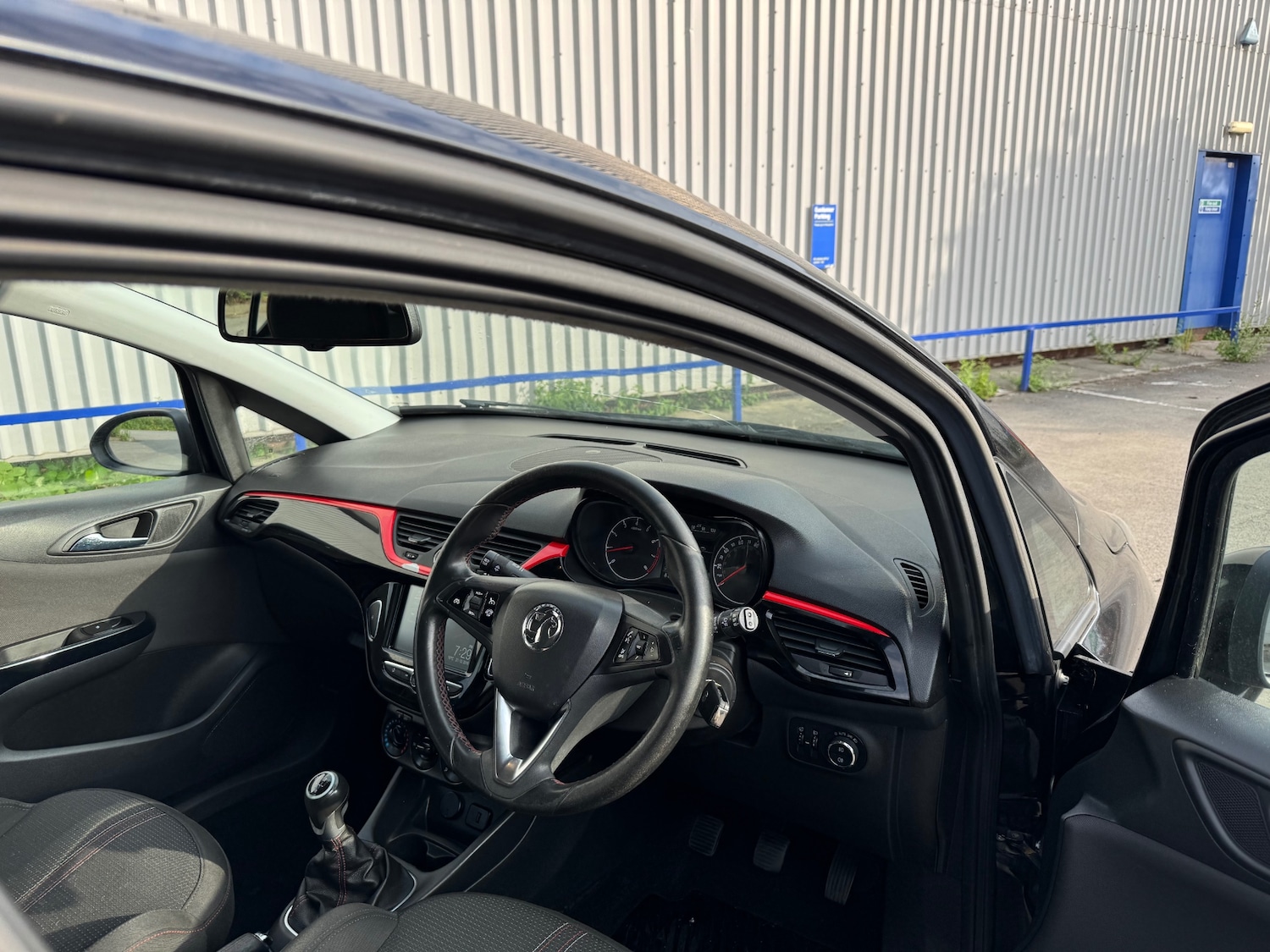 Used Vauxhall Corsa 2017 for sale - 76669188: Photo 3