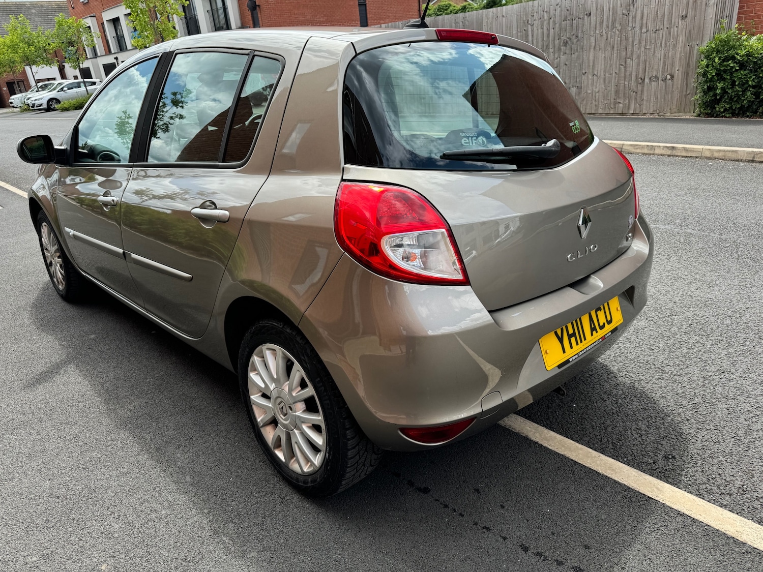 Used Renault Clio 2011 for sale - 76696258: Photo 8