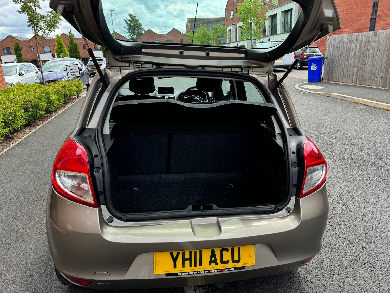 Used Renault Clio 2011 for sale - 76696258: Photo 9