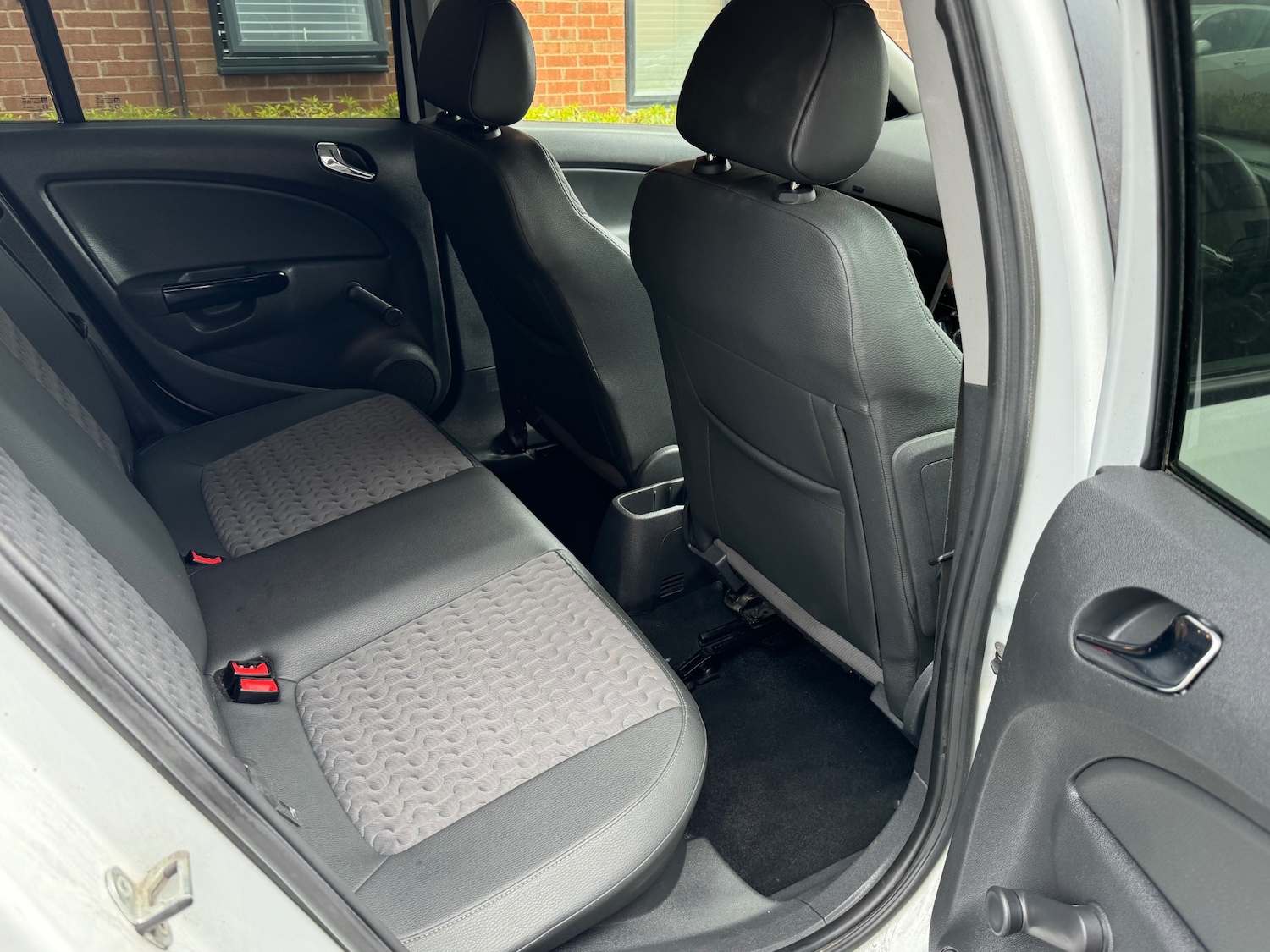 Used Vauxhall Corsa 2014 for sale - 76922048: Photo 9