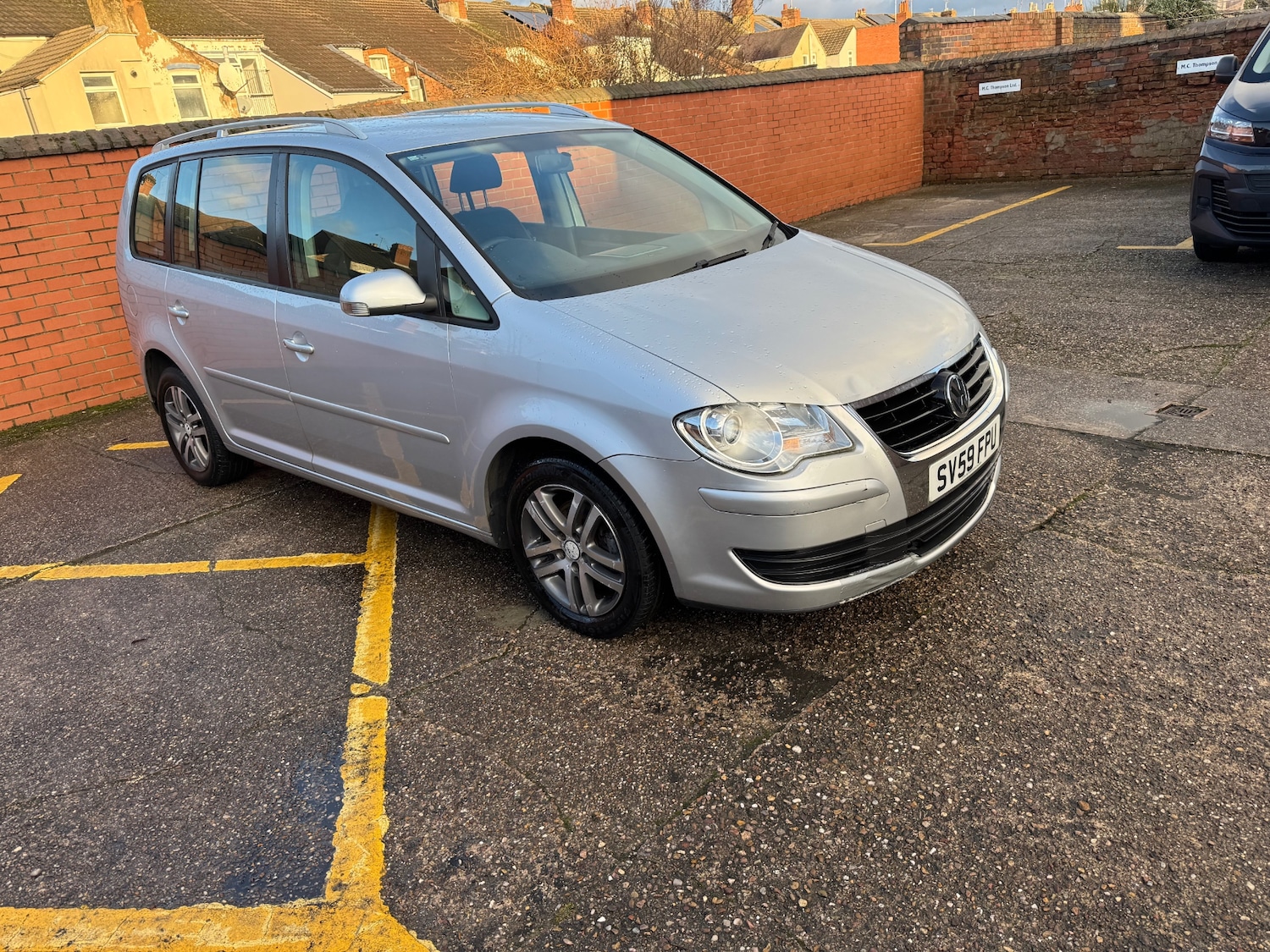 Used Volkswagen Touran 2009 for sale - 77450610: Photo 15