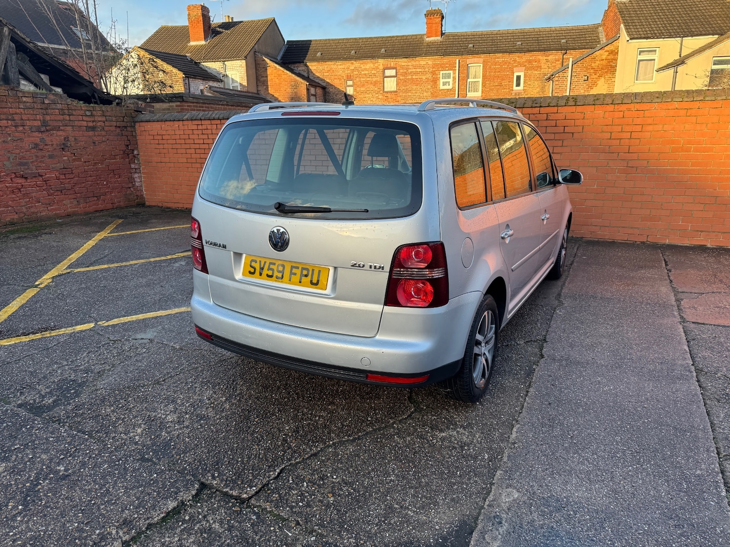 Used Volkswagen Touran 2009 for sale - 77450610: Photo 9