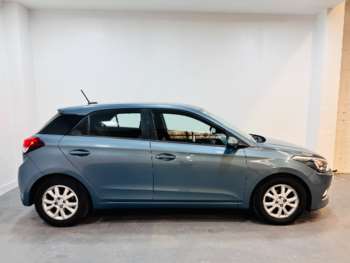 Used Hyundai i20 2016 for sale - 74891746: Photo