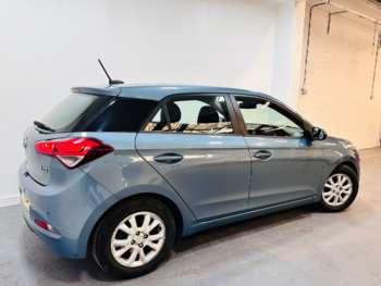 Used Hyundai i20 2016 for sale - 74891746: Photo