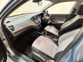 Used Hyundai i20 2016 for sale - 74891746: Photo