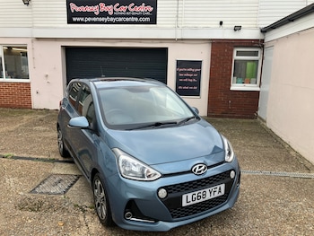 Used Hyundai i10 2018 for sale - 76526926: Photo