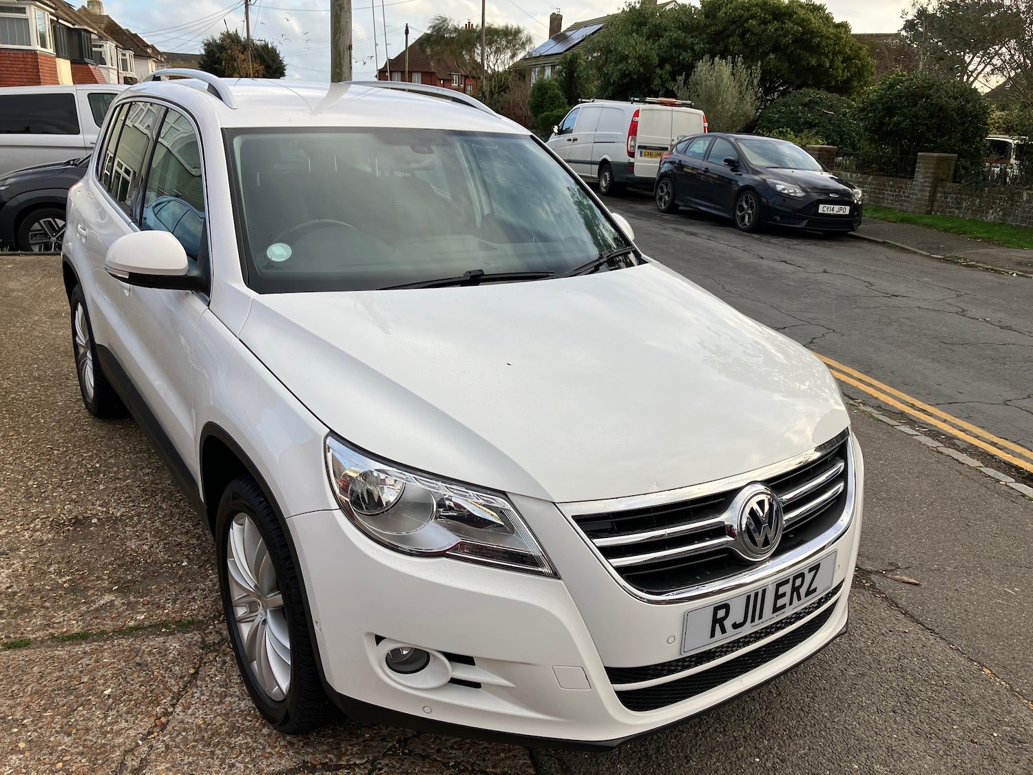 Used Volkswagen Tiguan 2011 for sale - 76520289: Photo 1