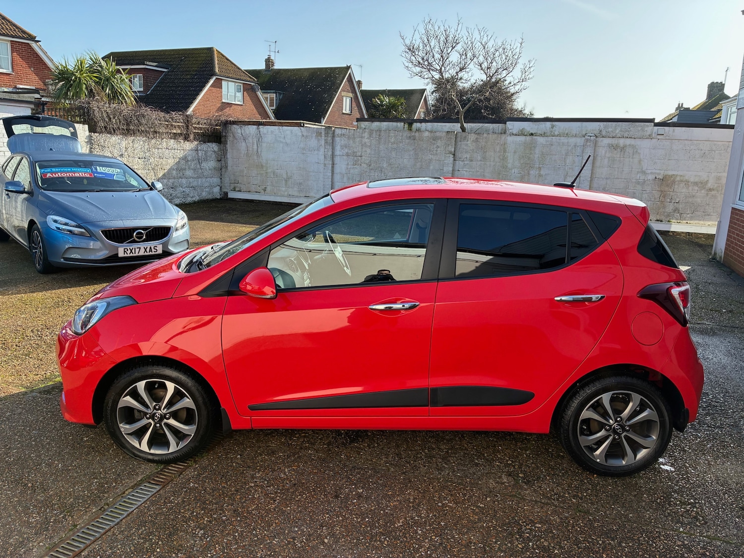 Used Hyundai i10 2018 for sale - 77662618: Photo 9