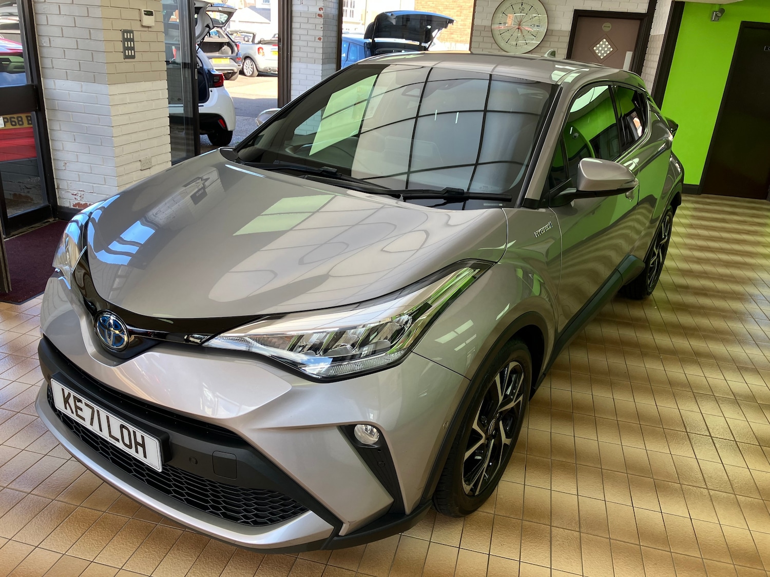 Used Toyota C-HR 2021 for sale - 76357789: Photo 5