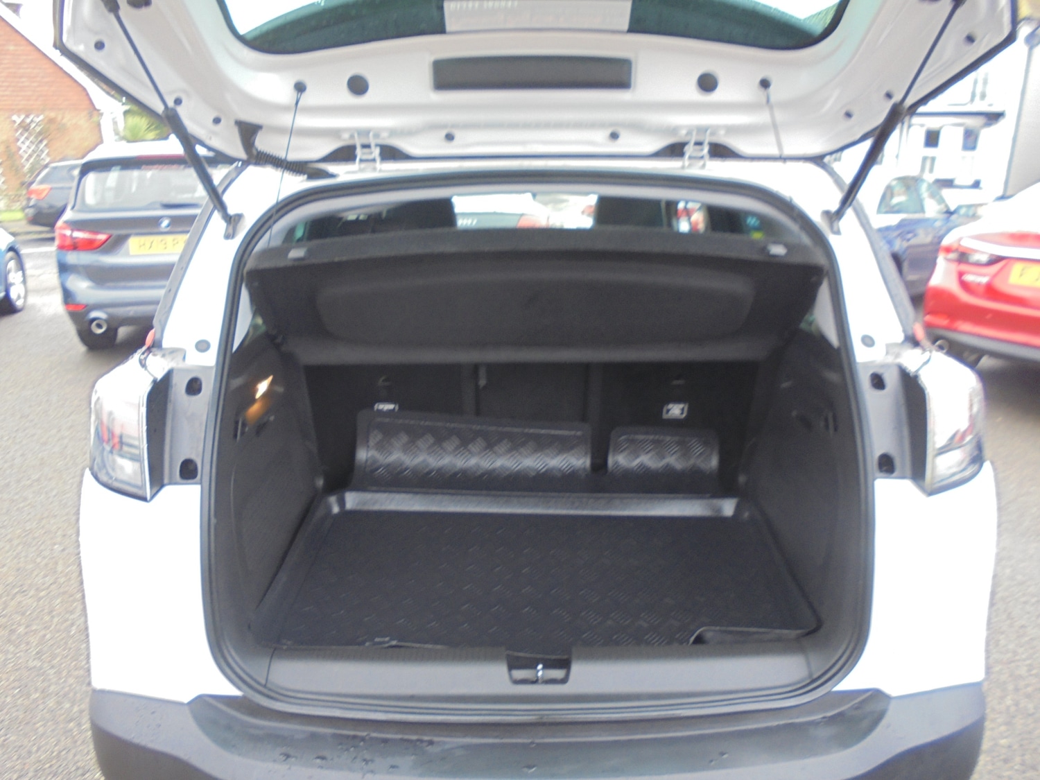 Used Vauxhall Crossland 2021 for sale - 76250701: Photo 8