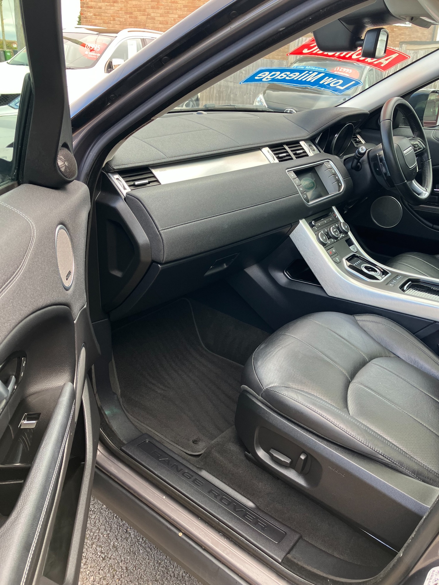 Used Land Rover Range Rover Evoque 2016 for sale - 76232328: Photo 6