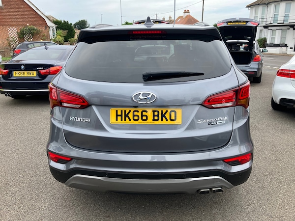 Used Hyundai Santa Fe 2016 for sale - 75713641: Photo 8