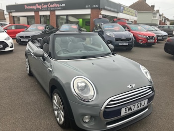 Used MINI Convertible 2017 for sale - 76232323: Photo 2
