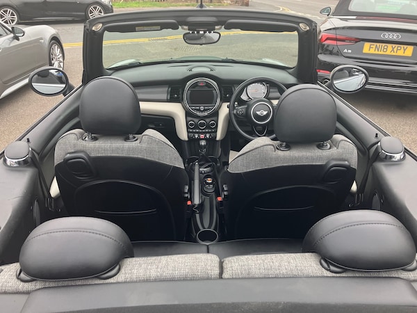 Used MINI Convertible 2017 for sale - 76232323: Photo 5