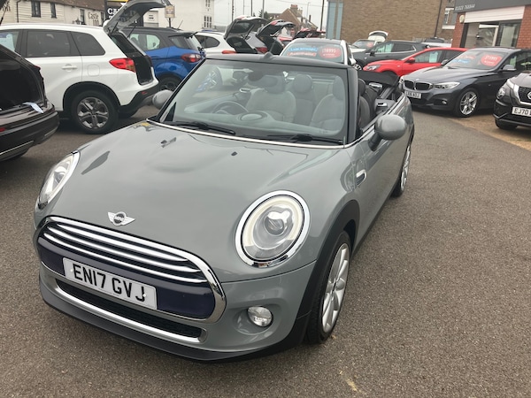 Used MINI Convertible 2017 for sale - 76232323: Photo 6