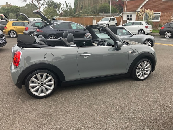 Used MINI Convertible 2017 for sale - 76232323: Photo 8