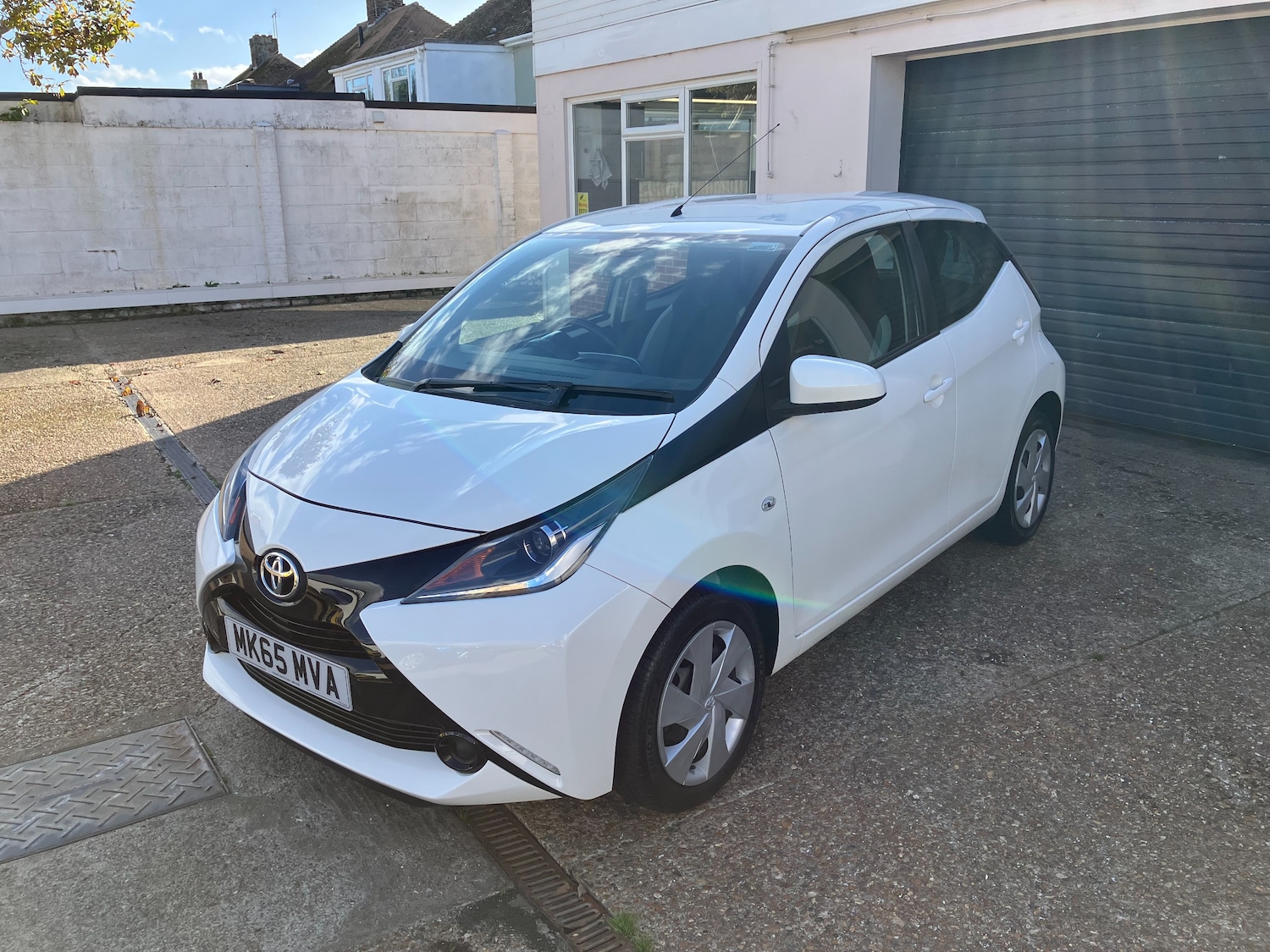 Used Toyota AYGO 2015 for sale - 76819763: Photo 5