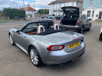 Used Fiat 124 Spider 2017 for sale - 76191401: Photo
