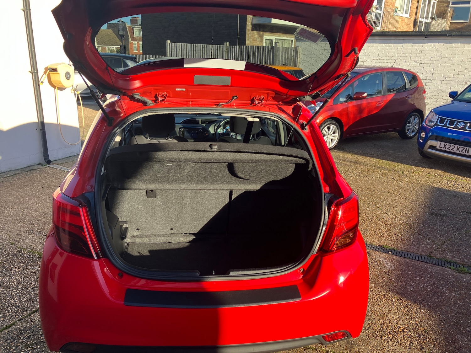 Used Toyota Yaris 2016 for sale - 76758587: Photo 9