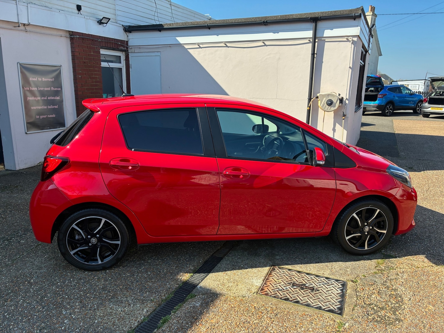 Used Toyota Yaris 2016 for sale - 78064986: Photo 6