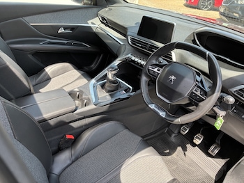 Used Peugeot 3008 2017 for sale - 79035308: Photo
