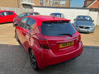 Used Toyota Yaris 2016 for sale - 78289183: Photo