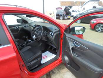 Used Nissan Qashqai 2018 for sale - 72043937: Photo
