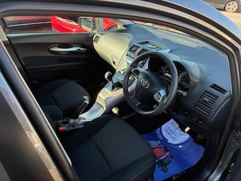 Used Toyota Auris 2011 for sale - 78502292: Photo