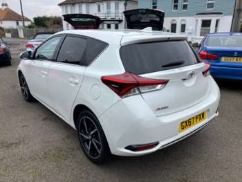 Used Toyota Auris 2017 for sale - 74210478: Photo