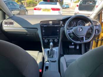 Used Volkswagen Golf 2018 for sale - 74897063: Photo