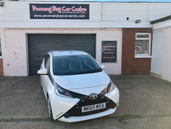 2015 (65) - 1.0 VVT-i X-Play 5dr