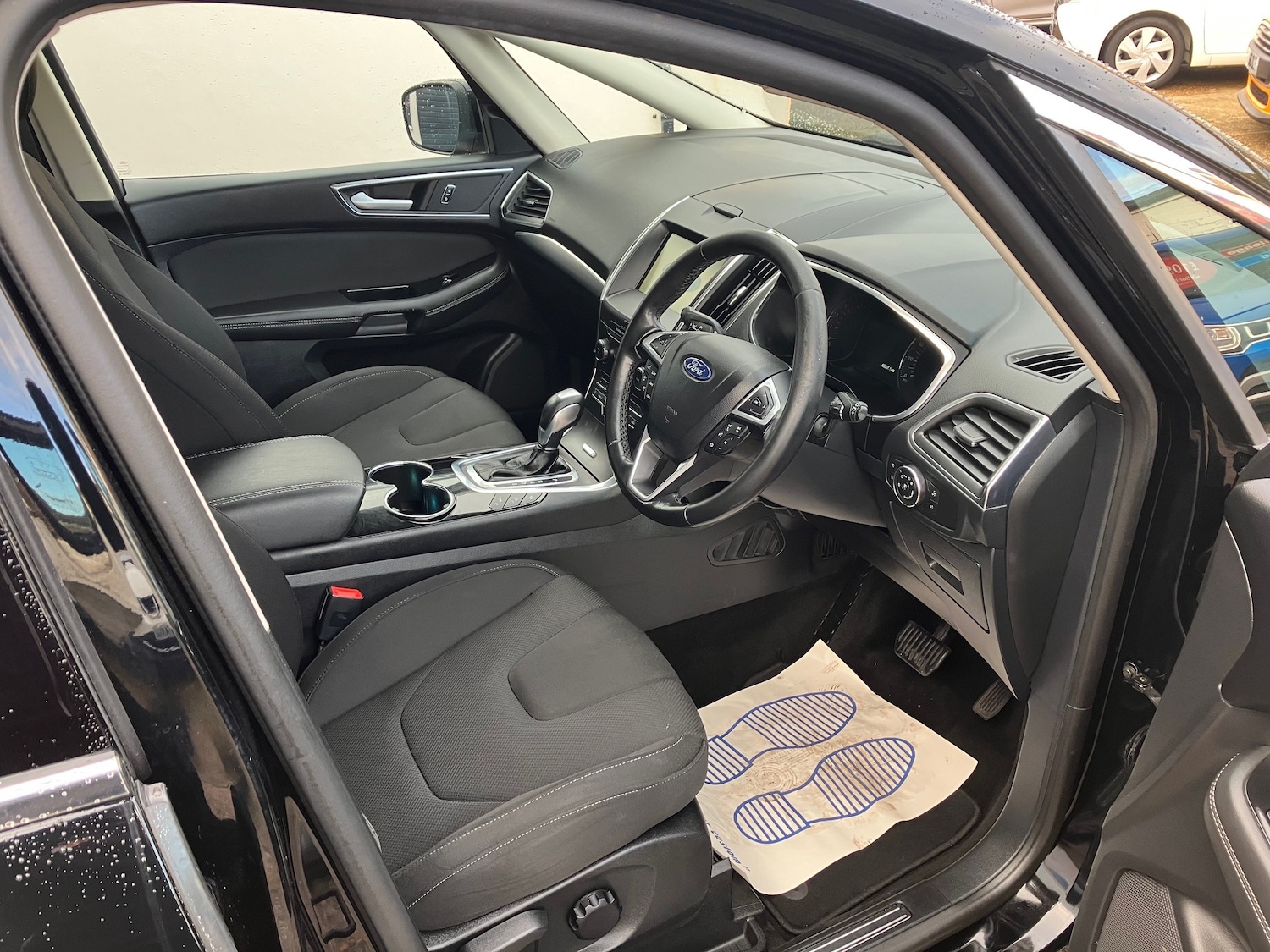 Used Ford S-Max 2016 for sale - 76909288: Photo 2