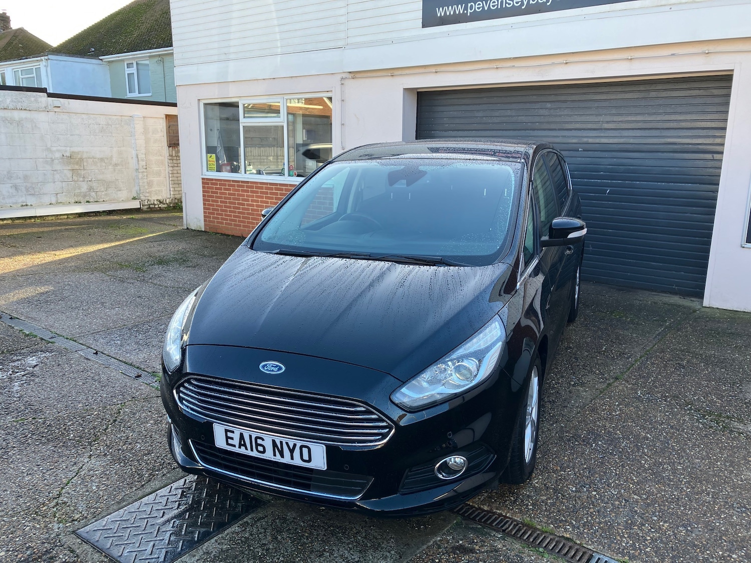 Used Ford S-Max 2016 for sale - 76909288: Photo 5