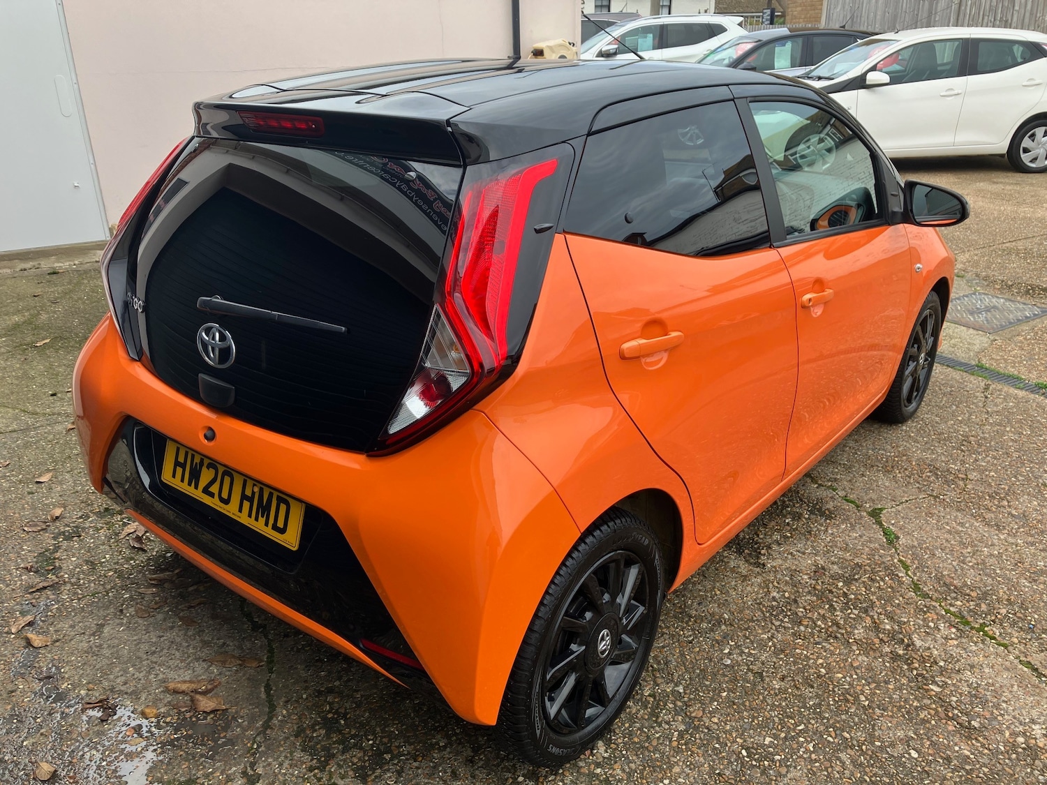 Used Toyota Yaris 2020 for sale - 76508871: Photo 9